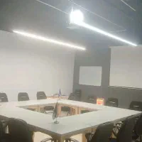 فضای کار اشتراکی|اجارهٔ کوتاه‌مدت دفتر کار و فضای آموزشی|اصفهان, کوی سپاهان|دیوار