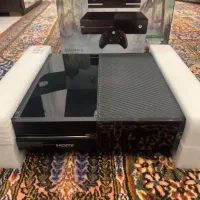 Xbox One + Kinect + 2 Controlls - 500GB