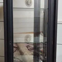 بوفه کارکرده بسیار تمیز ۴ طبقه
