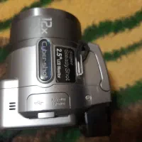 دوربین عکاسی وفیلم برداری سونی.|دوربین عکاسی و فیلم‌برداری|قم, زنبیل آباد|دیوار