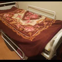 تخت دستی بیمار سالم