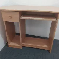 میز کامپیوتر