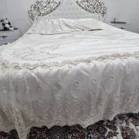 روتختی  کاملا سالم و شیک به همراه دو عدد روبالشی