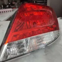 چراغ دنا