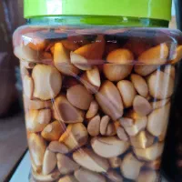 ترشی سیر هشت ساله خوشمزه