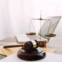 وکیل پایه یک دادگستری