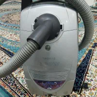 جاروبرقی نقره آی تمیز