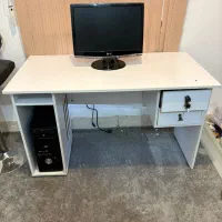 میز کامپیوتر و تحریر