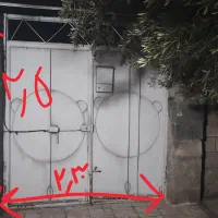 دروازه آهنی سنگین