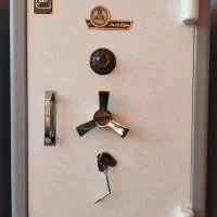 گاوصندوق1000کاوه اصل/رمز سارجنت آمریکا/|ابزارآلات|تبریز, |دیوار