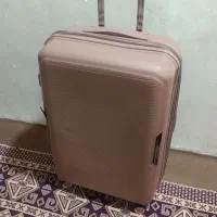 چمدان سایز متوسط