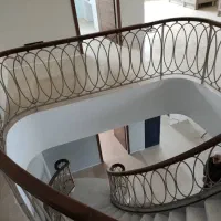 اجرای تخصصی پله گرد، کف پله چوبی و نرده چوبی|خدمات پیشه و مهارت|قرچک, محمد آباد|دیوار