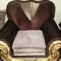 مبل راحتی سالم و تمیز*