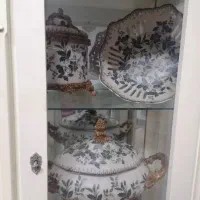 ویترین به همراه دکوری های نفیس|بوفه، ویترین، کنسول|رشت, حافظ آباد|دیوار