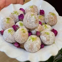 آموزش آنلاین پخت قطاب(شیرینی اصیل یزدی)