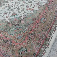 فرش‌یا‌قالی‌۱۲۰۰‌شانه‌تمام‌نخ‌در‌حد‌نو|فرش|باوی, |دیوار