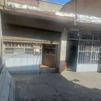 مغازه تجاری مرکز شهر