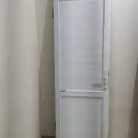 درب آلومنیومی در حد نو