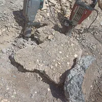 پیکور کار ی کندن بتن شفته دیوار کاشی|خدمات پیشه و مهارت|بم, |دیوار