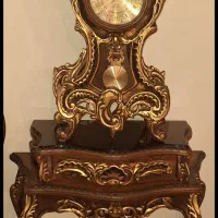 ساعت کنسولدار چوبی