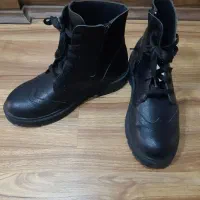 نیم بوت تمام چرم سایز۳۷و۴۰