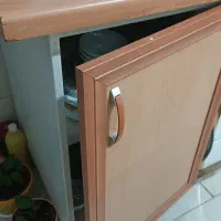 کابینت یک در