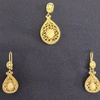 مدال و گوشواره طلا
