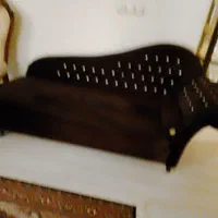 یک عدد کاناپه سالم بدون پارگی سوختگی درحد نو