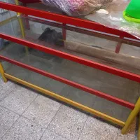 دو عدد ویترین شیشه ای با قاب آهنی