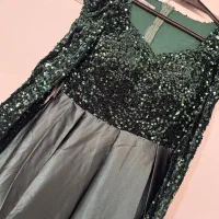 لباس مجلسی|لباس|اندیشه, اندیشه فاز ۴|دیوار