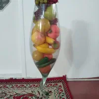 گلدان پایه بلند شیشه‌ای