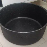 یک دد قابلمه،یک عدد ماهیتابه،نچسب ونسوز