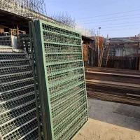 فنس 1در2گالوانیزه.ساخت دیوار .انواع لانه..آهن  افق|مصالح و تجهیزات ساختمان|رشت, فرزانه|دیوار