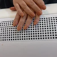 ترمیم کاشت ناخن اولیه و اموزش کاشت ناخن