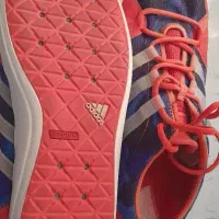 یک جفت کفش آدیداس