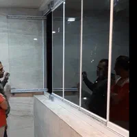 شیشه سکوریت-درب اتومات -کرکره برقی-مستر-نرده شیشه|خدمات پیشه و مهارت|شیراز, ریشمک|دیوار