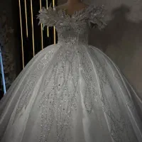 کرایه لباس عروس، با لباس رایگان حنا