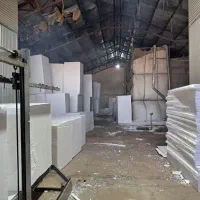 استخدام کارخانه یونولیت.