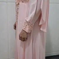 پیراهن مجلسی|لباس|قم, باغ شریفی|دیوار