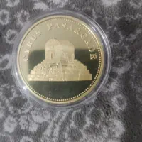 مدال یادبود کوروش منشور ومقبره طلاییpF68- روکش طلا|کلکسیون سکه، تمبر، اسکناس|یزد, |دیوار