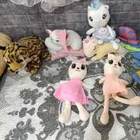 تعدادی عروسک|اسباببازی بچه|بیرجند, |دیوار