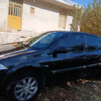 مگان ۲۰۰۰ اتومات|خودرو سواری و وانت|شیراز, شهرک بزین|دیوار