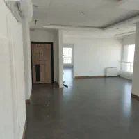 ۱۳۰ متر اداری / مرکز شهر / نوساز / تک واحدی