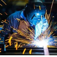 جوشکاری ولوله کشی و تعمیرات وبنای وتخریب انواع ،