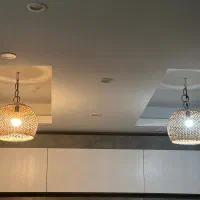 فروش یک جفت لوستر اماراتی مجلل و یک جفت حصیری|لوستر و چراغ آویز|اندیشه, اندیشه فاز ۳|دیوار