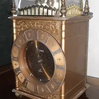 ساعت قدیمی دکوری|کلکسیون اشیاء عتیقه|قم, حاج زینل|دیوار