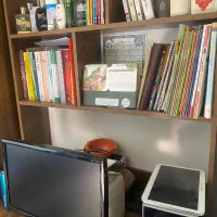 کتابخانه و میز تحریر بسیار سالم و‌نو|میز تحریر و کامپیوتر|دماوند, گیلاوند|دیوار