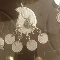 گردنبند قدیمی|کلکسیون اشیاء عتیقه|شهرکرد, |دیوار