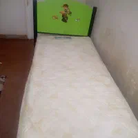 تخت خواب یک نفره همراه با تشک طبی