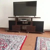 میز تلوزیون سالم.